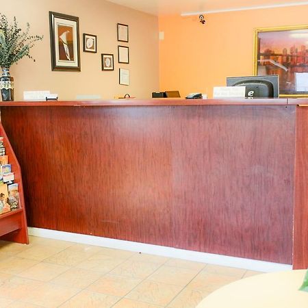 Budgetel Inn And Suites Atlanta Midtown 외부 사진